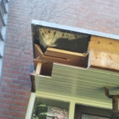 Houtrot verwijderd en schimmel gereinigd. houtrot verwijderen schimmel reinigen reparatie boeiboard